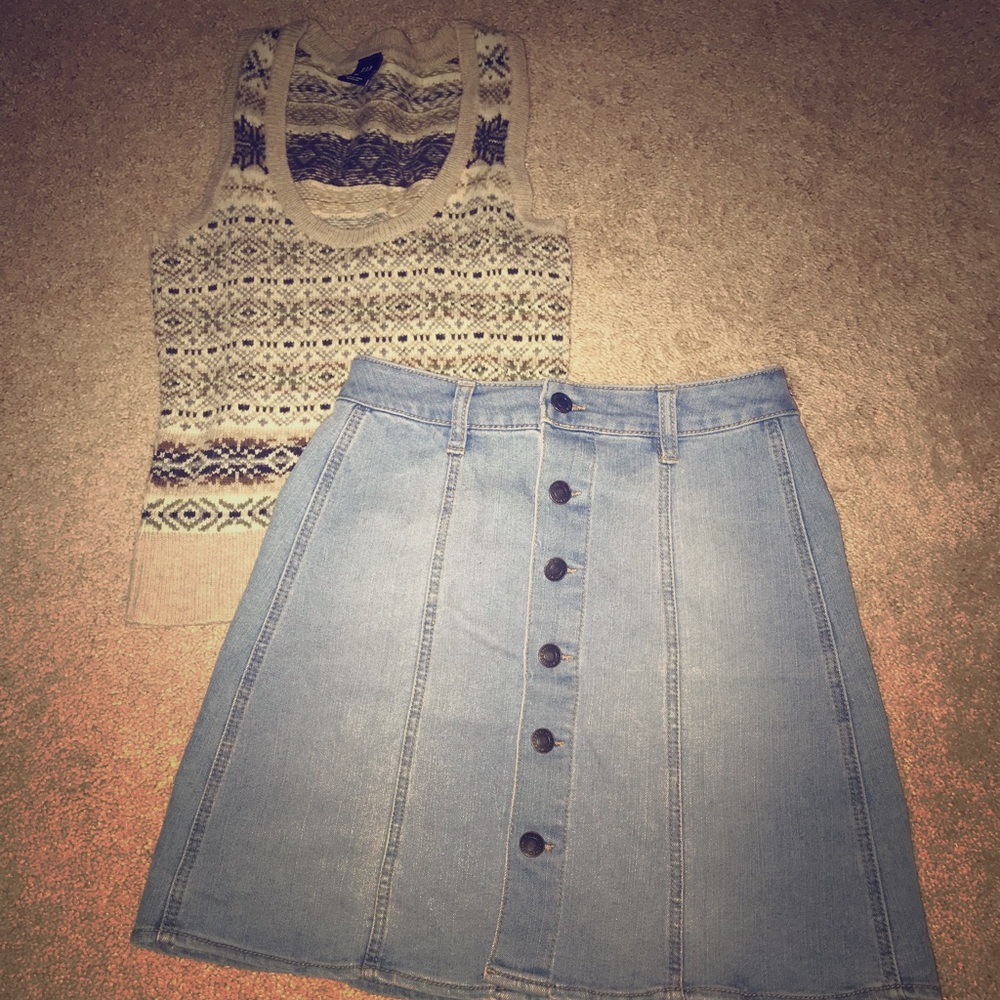 Gap cropped tank and Mossimo mini skirt